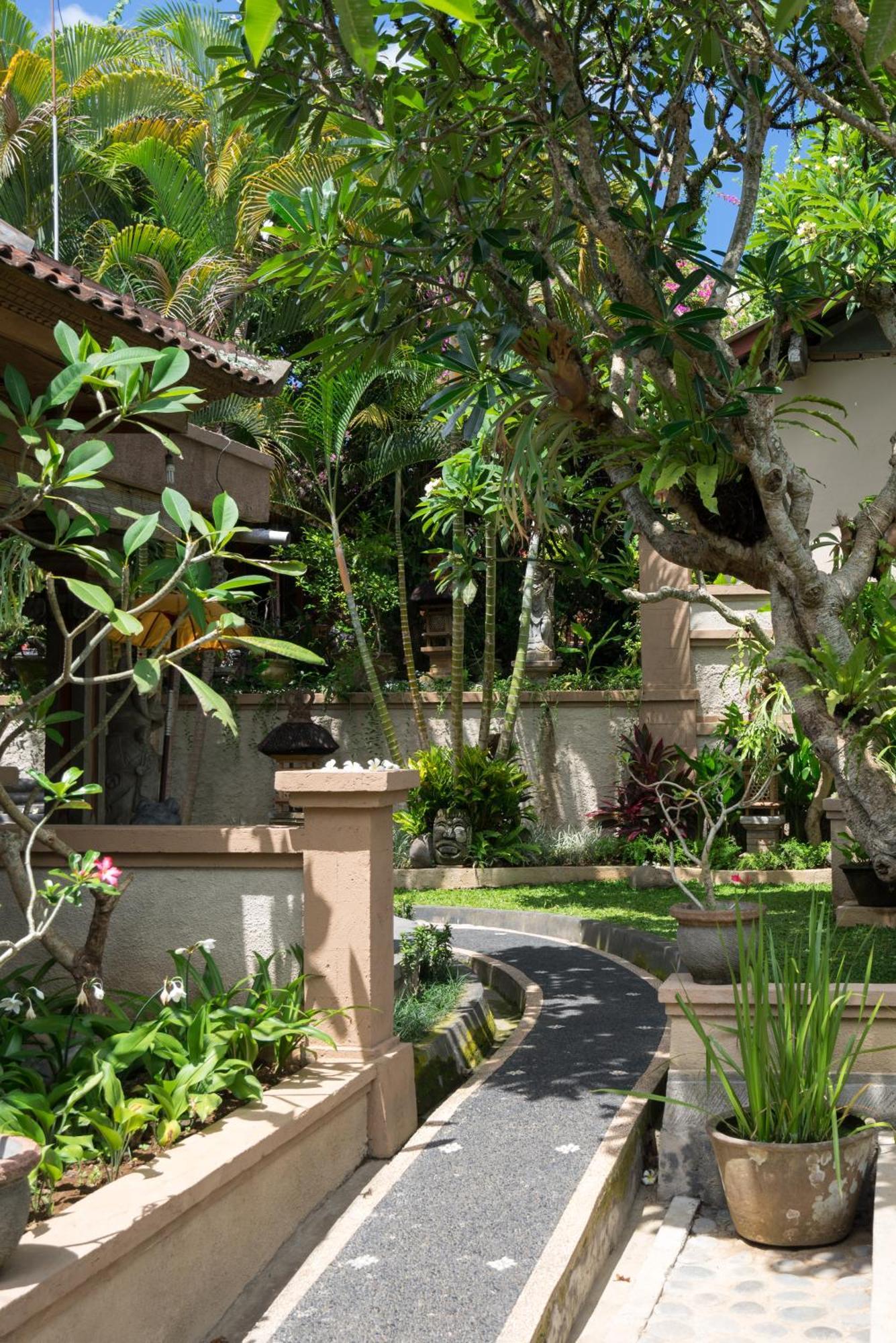 Nuaja Balinese Guest House Ubud Zewnętrze zdjęcie